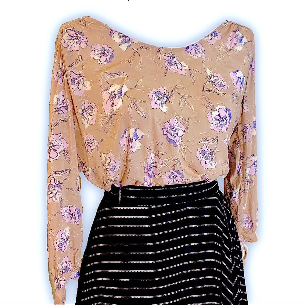 Last chance! Everly Miss My Love Tie Sleeve Top - Picture 2 of 5